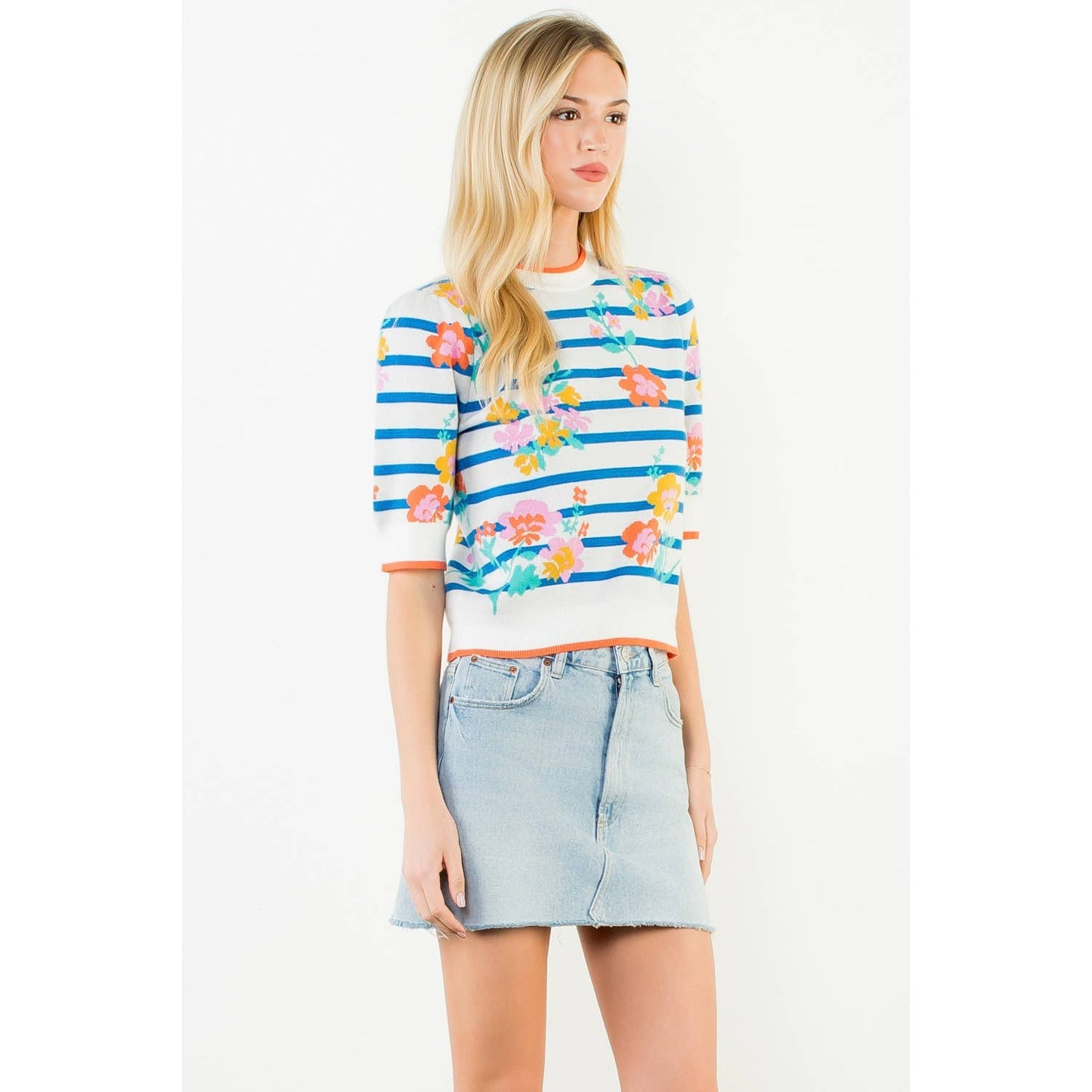 Short Sleeve Floral Knit Top