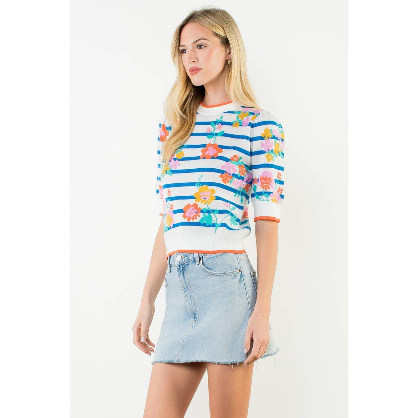 Short Sleeve Floral Knit Top