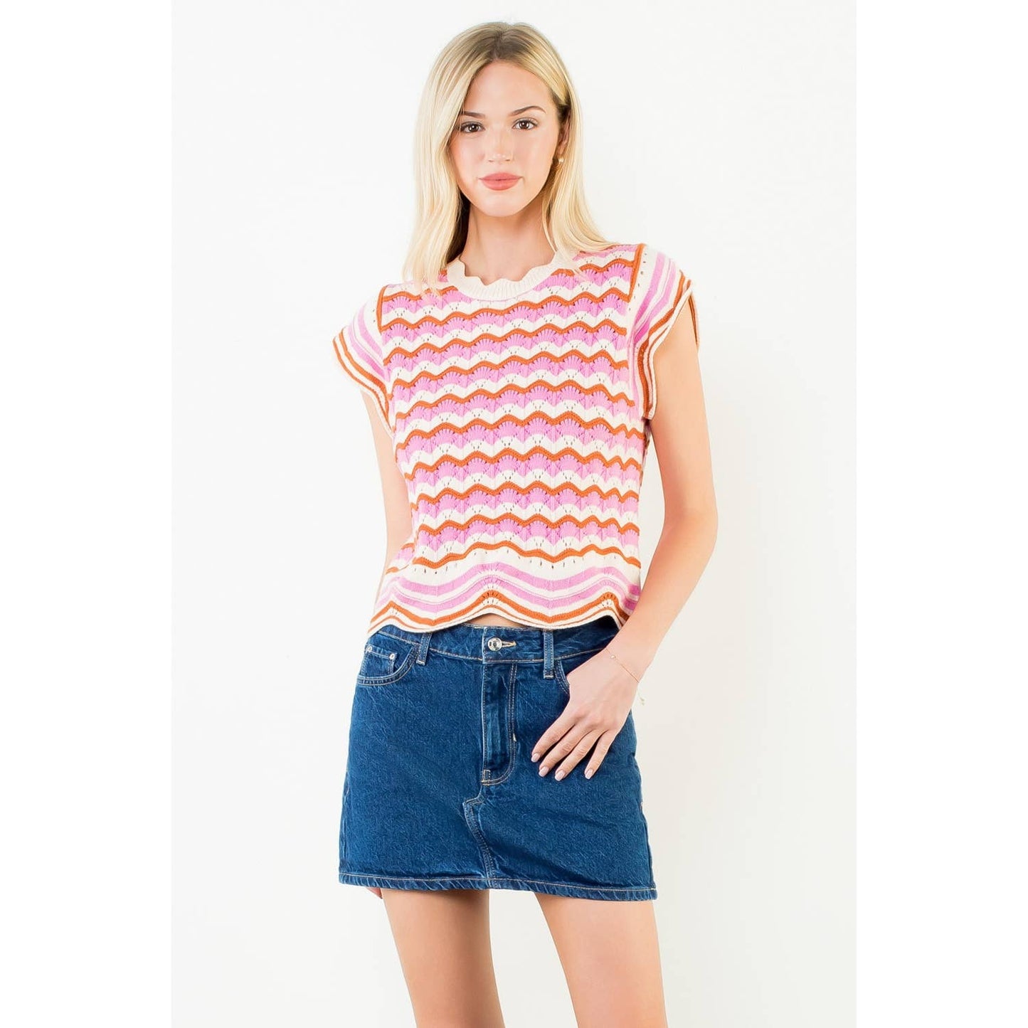 Short Sleeve Striped Pattern Knit Top