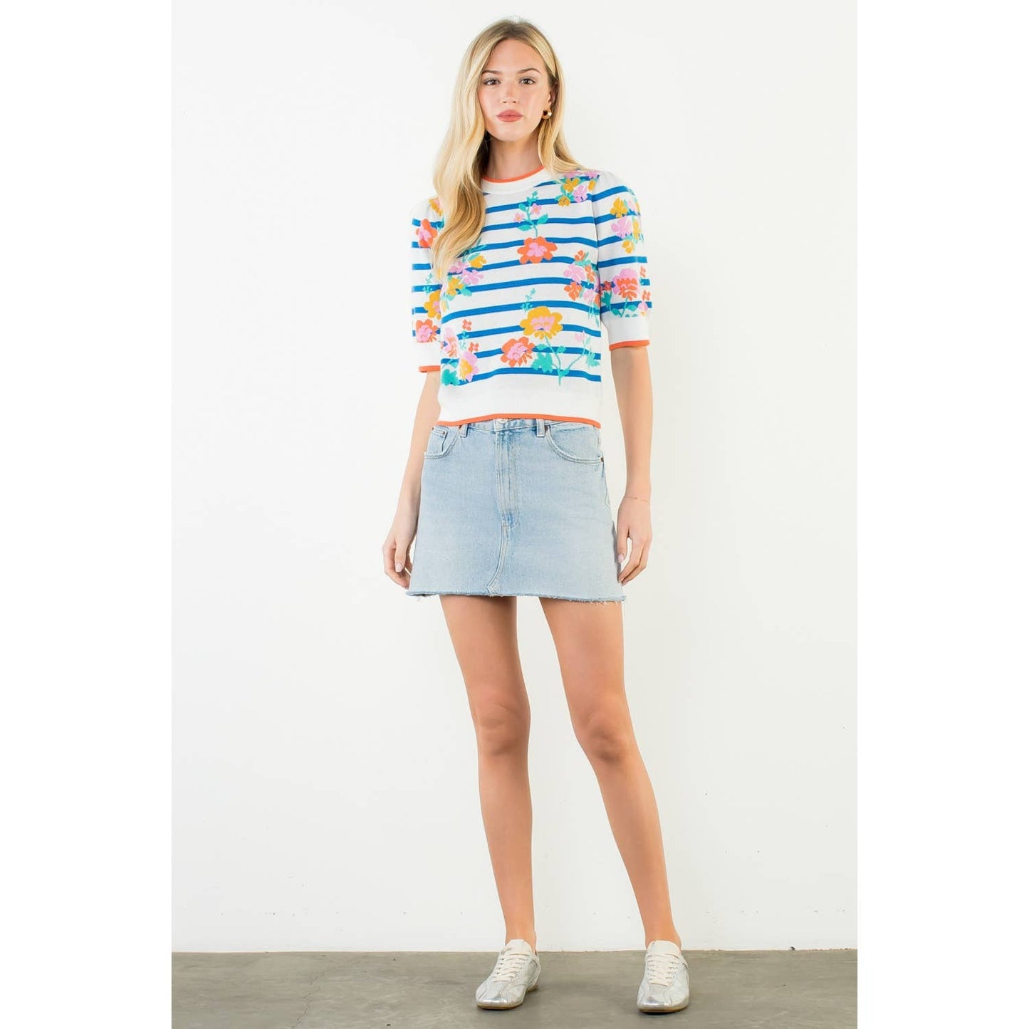 Short Sleeve Floral Knit Top