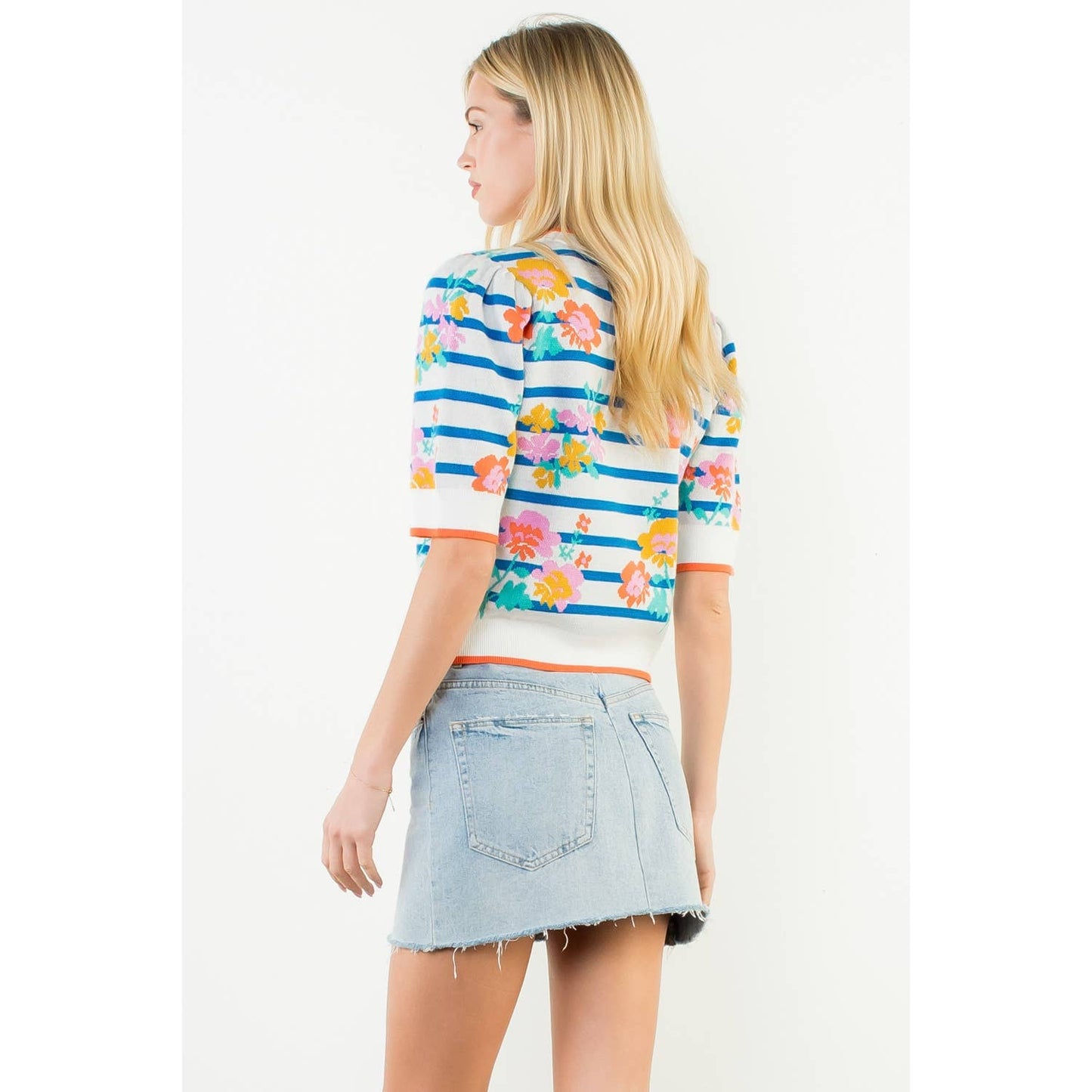 Short Sleeve Floral Knit Top