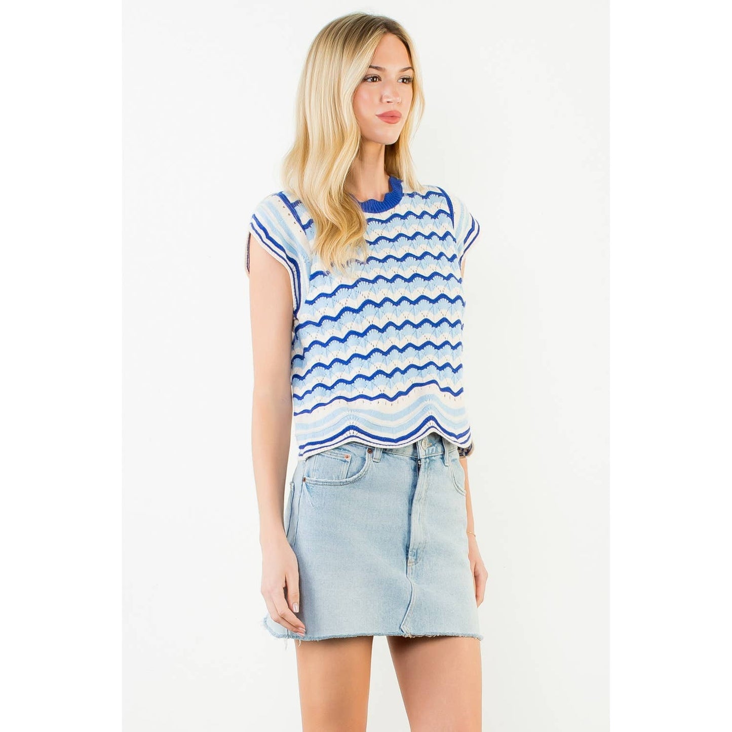 Short Sleeve Striped Pattern Knit Top