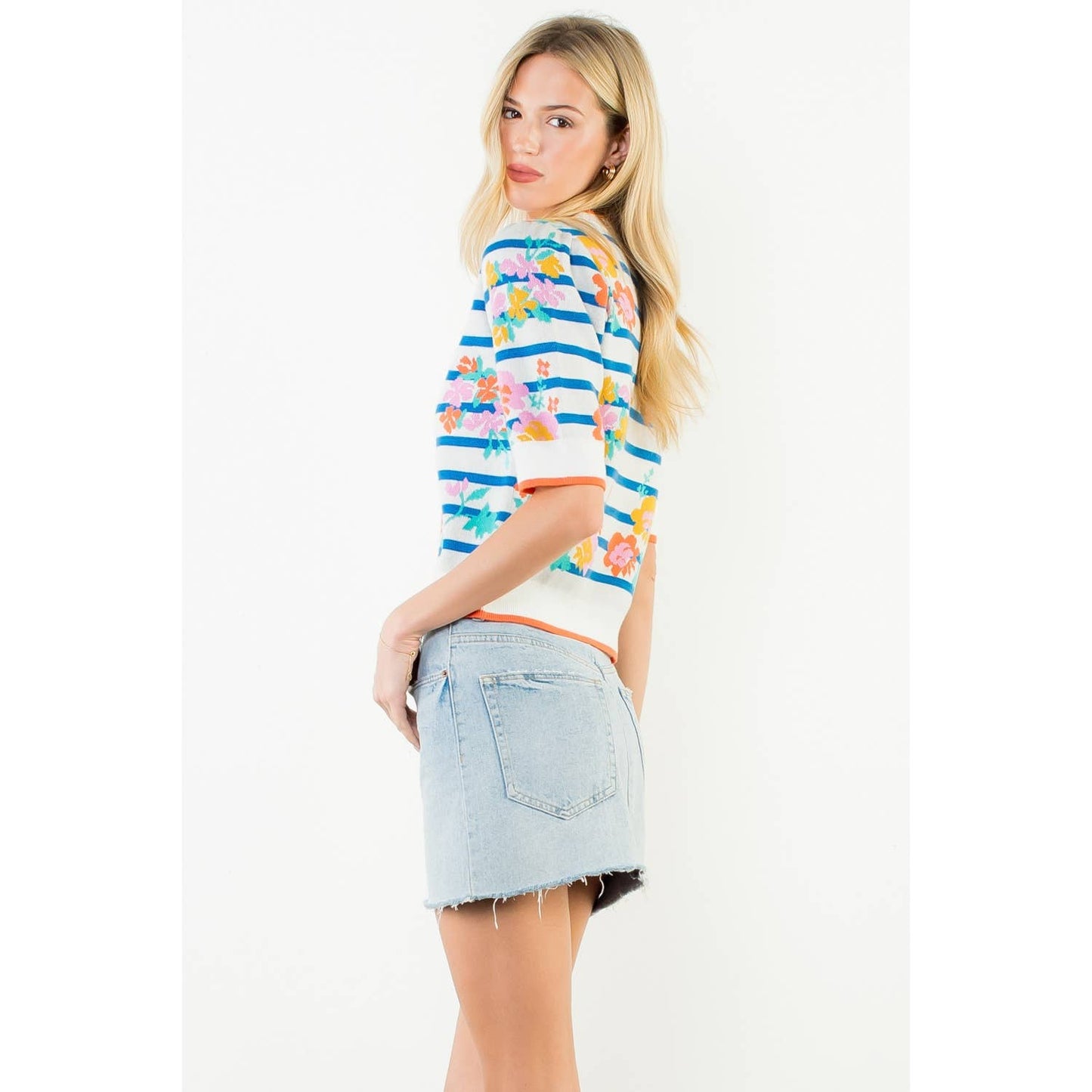 Short Sleeve Floral Knit Top